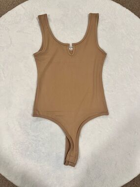 BRAND NEW Tan Zenana Bodysuit - Size Small